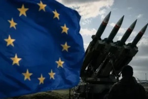 Флаг ЕС и ракетная установка системы противовоздушной обороны FREYJA