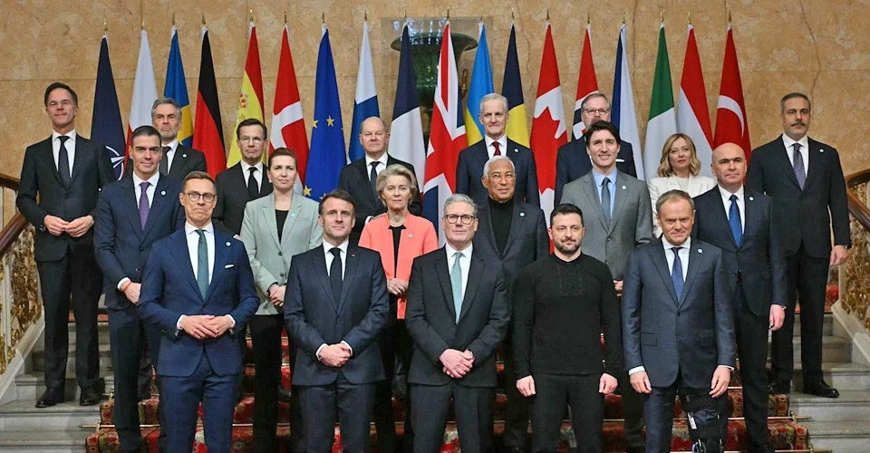Лідери 35 країн Коаліції охочих на саміті в Парижі за участю Зеленського