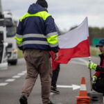 Підтримка України поляками падає: 52% за, 45% проти