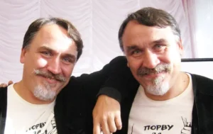 Братья Капрановы Виталий и Дмитрий на семейном фото