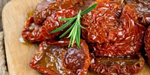 vialeni-tomaty-retsept-italiiskyi-delikates-z-domashnim-smakom-c60e